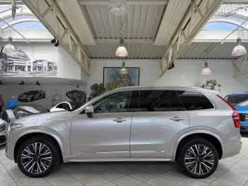 VOLVO XC 90 T8 AWD Plus Bright 7Sitze Pano LEDER STDHZ