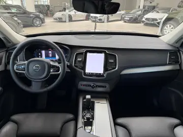 VOLVO XC 90 T8 AWD Plus Bright 7Sitze Pano LEDER STDHZ