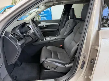 VOLVO XC 90 T8 AWD Plus Bright 7Sitze Pano LEDER STDHZ