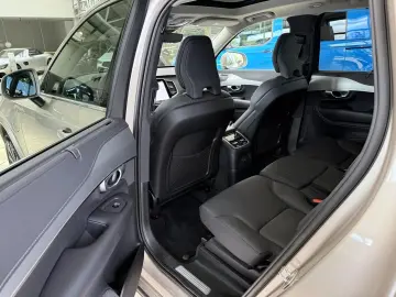 VOLVO XC 90 T8 AWD Plus Bright 7Sitze Pano LEDER STDHZ