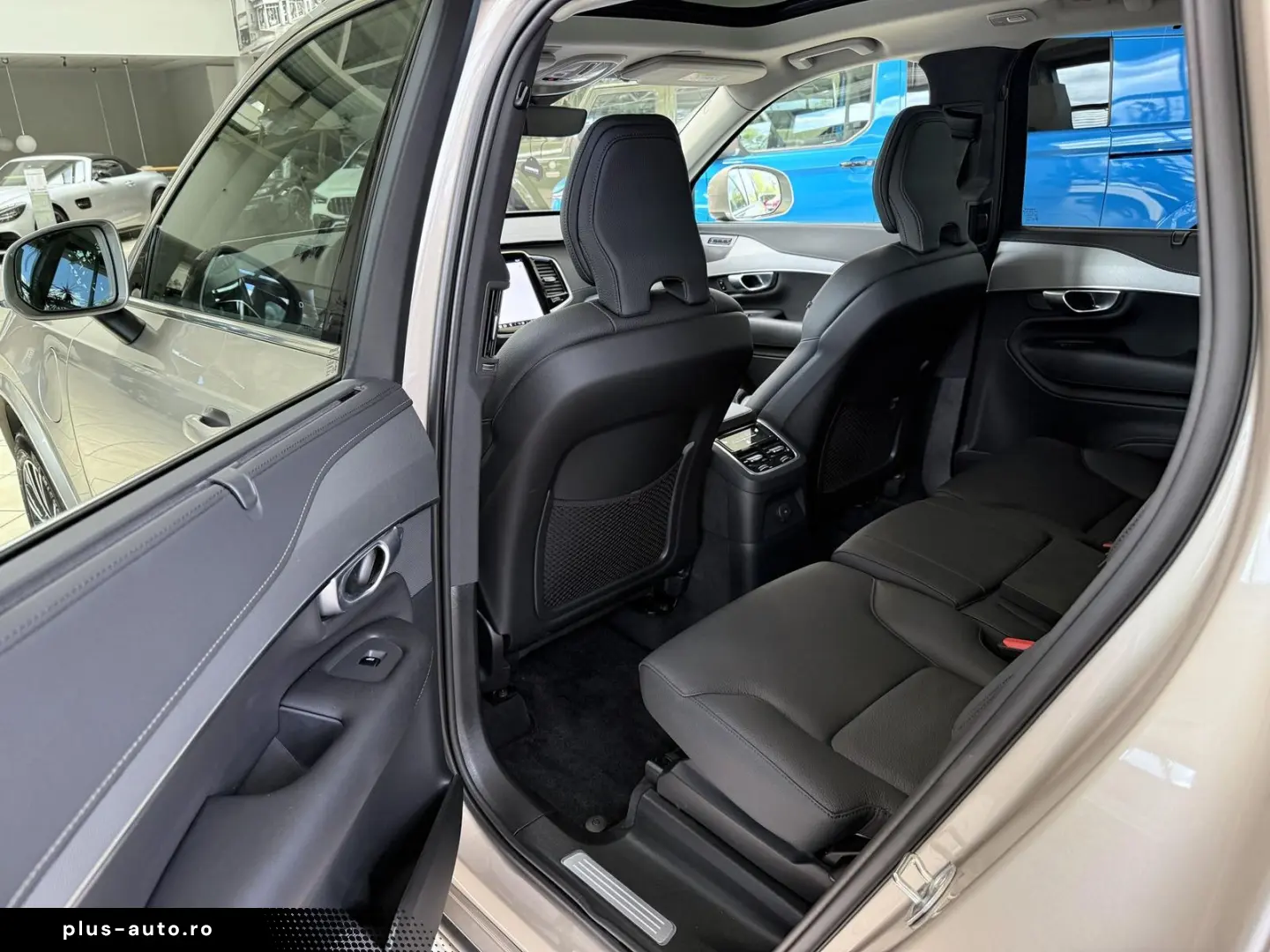 VOLVO XC 90 T8 AWD Plus Bright 7Sitze Pano LEDER STDHZ