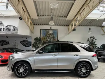 MERCEDES-BENZ GLE 450 AMG Line 4Matic HYBRID PANO 36…