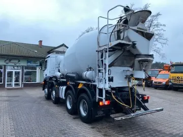 MERCEDES-BENZ AROCS 3240 8X4 BETONMIXER LIEBHERR   2018