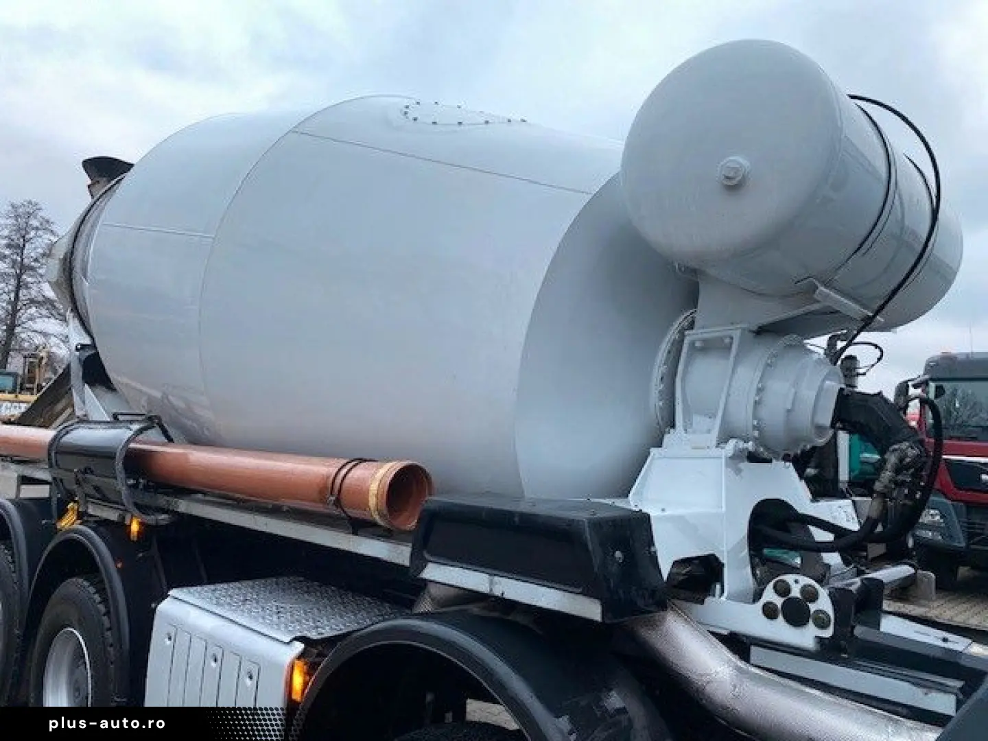 MERCEDES-BENZ AROCS 3240 8X4 BETONMIXER LIEBHERR   2018