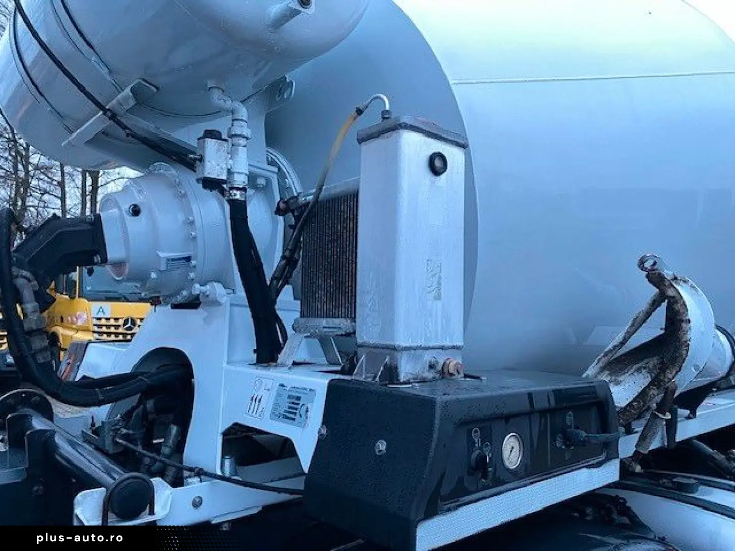 MERCEDES-BENZ AROCS 3240 8X4 BETONMIXER LIEBHERR   2018