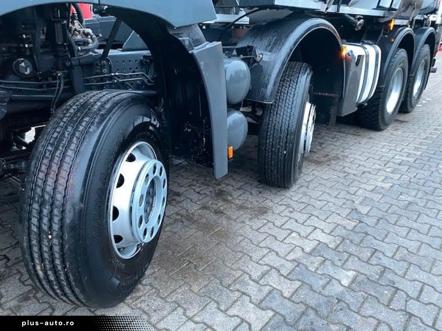 MERCEDES-BENZ AROCS 3240 8X4 BETONMIXER LIEBHERR   2018