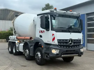 MERCEDES-BENZ AROCS 3340 8x4 Betonmischer Intermix P10C UL