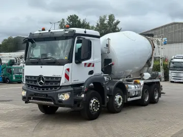 MERCEDES-BENZ AROCS 3340 8x4 Betonmischer Intermix P10C UL