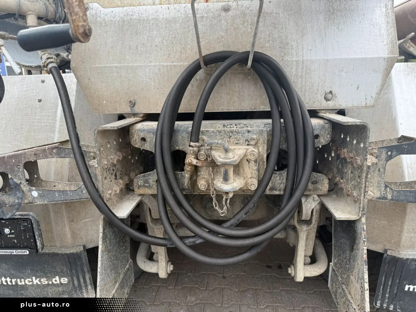 MERCEDES-BENZ AROCS 3340 8x4 Betonmischer Intermix P10C UL