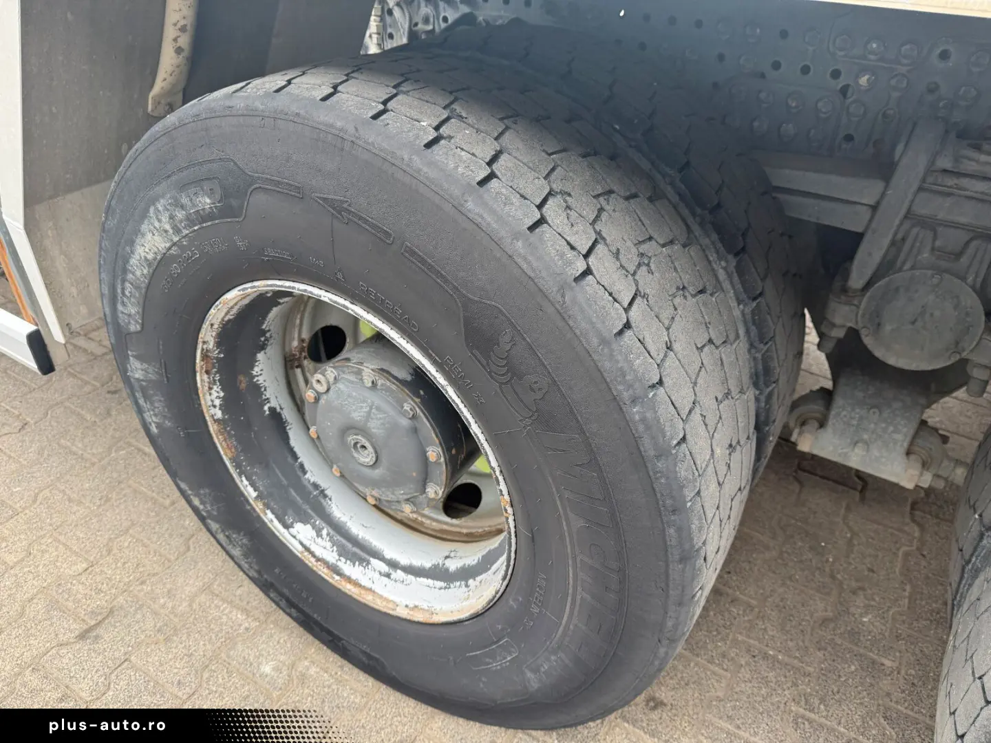 MERCEDES-BENZ AROCS 3340 8x4 Betonmischer Intermix P10C UL