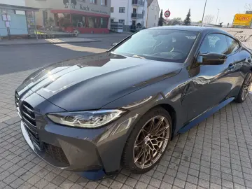 BMW M4 Coupe xDrive Competition  50 Jahre Edition