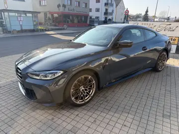 BMW M4 Coupe xDrive Competition  50 Jahre Edition