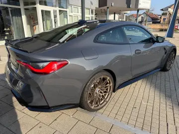 BMW M4 Coupe xDrive Competition  50 Jahre Edition
