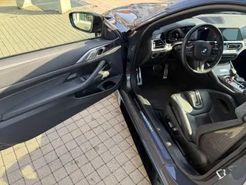 BMW M4 Coupe xDrive Competition  50 Jahre Edition