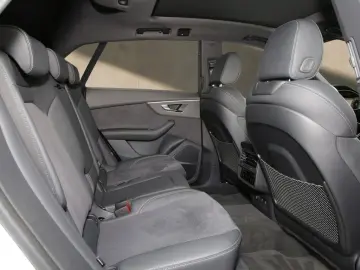 AUDI SQ8 4.0 TFSI Q S line 22  BLACK PANO NACHTS STHZ