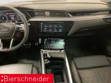 AUDI Q8 Sportback 55 e-tron S-Line edition AHK PANO M
