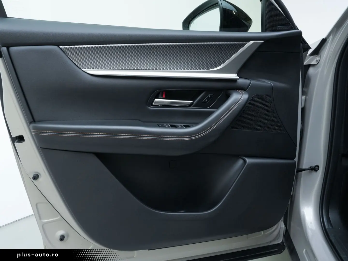 MAZDA CX-60 Homura AWD BOSE 360 HUD SITZBEL 8FACH ACC