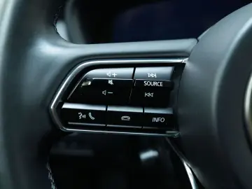 MAZDA CX-60 Homura AWD BOSE 360 HUD SITZBEL 8FACH ACC