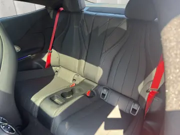 MERCEDES-BENZ CLE 300 e AMG Premium  Pano Burm HUD S…