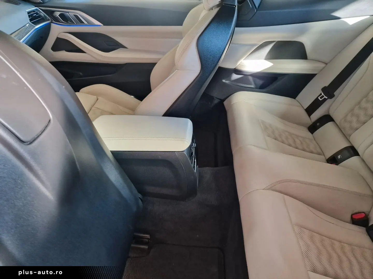 BMW M4 Coupe xDrive Competition Schiebedach