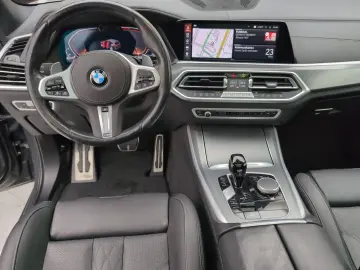 BMW X5 xDrive40d M Sport Standheizung AHK Harman K