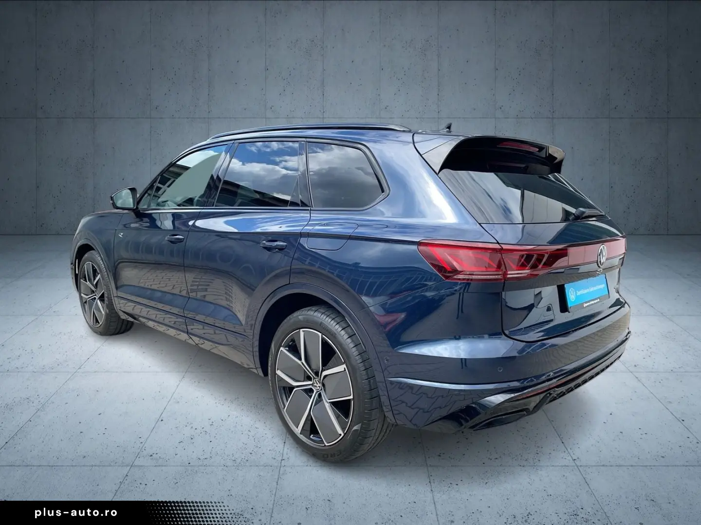 VW Touareg R 3.0 eHybrid 4M Tiptr. 360 AHK HuD Lede