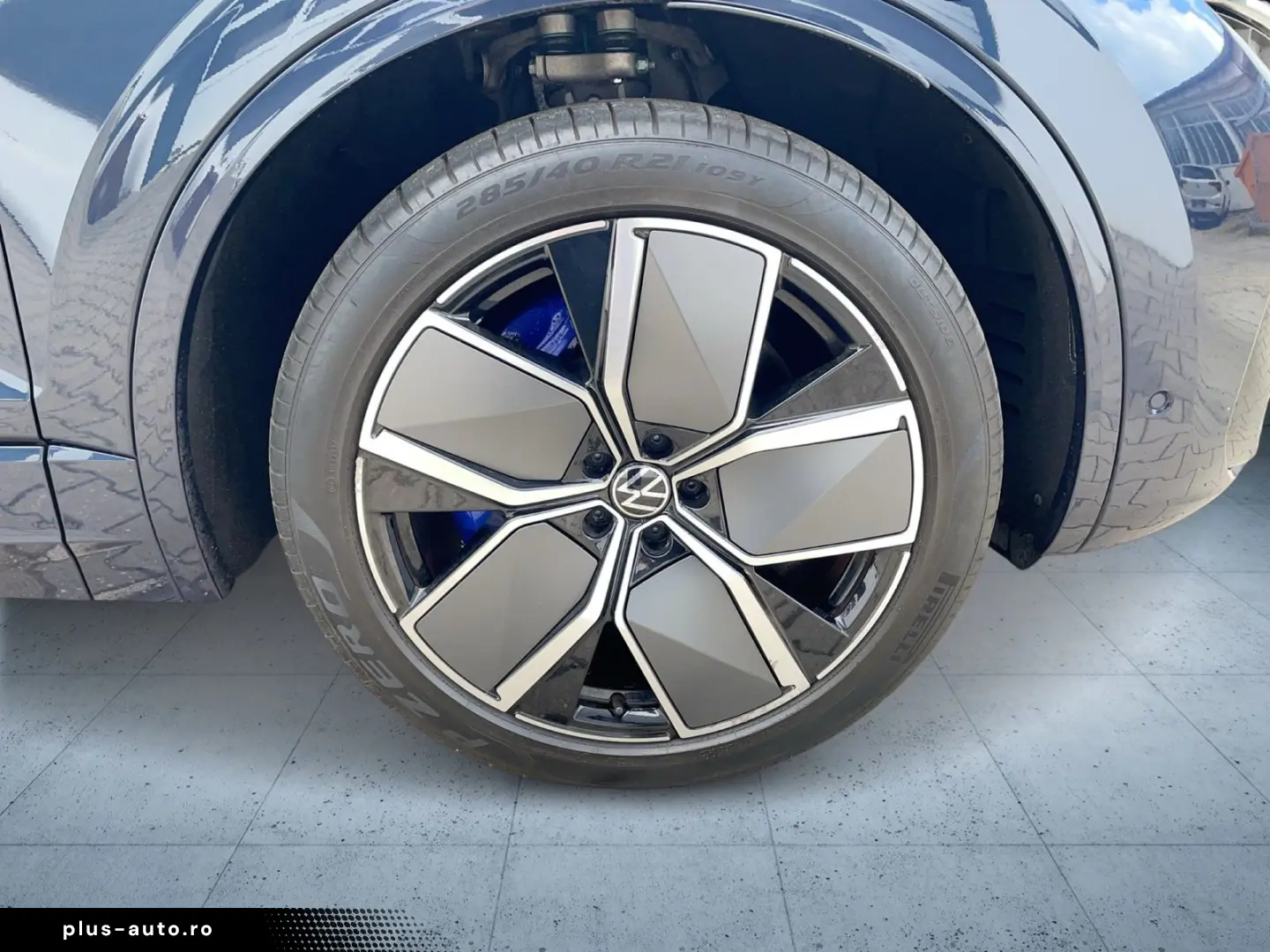 VW Touareg R 3.0 eHybrid 4M Tiptr. 360 AHK HuD Lede