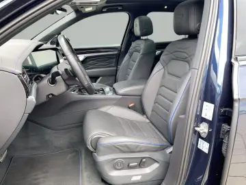 VW Touareg R 3.0 eHybrid 4M Tiptr. 360 AHK HuD Lede