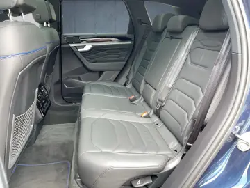 VW Touareg R 3.0 eHybrid 4M Tiptr. 360 AHK HuD Lede