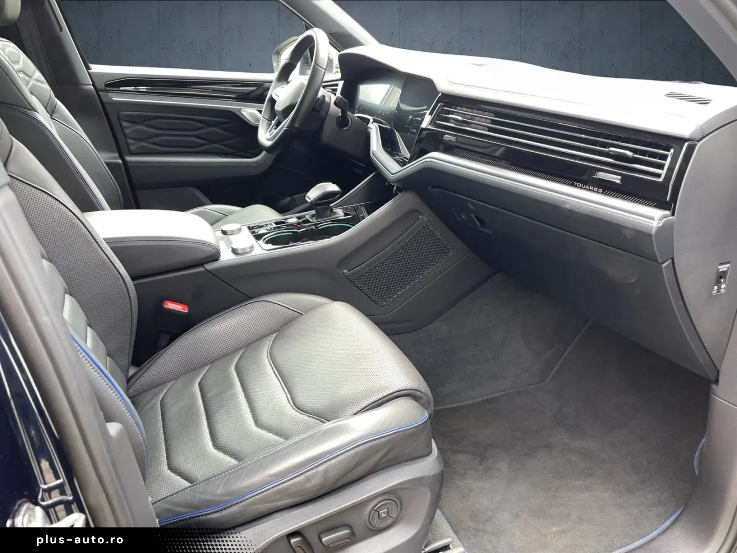 VW Touareg R 3.0 eHybrid 4M Tiptr. 360 AHK HuD Lede