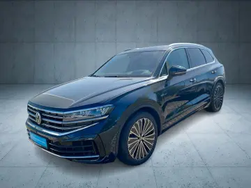 VW Touareg Elegance 3.0 eHybrid 4M Autom Pano Leder