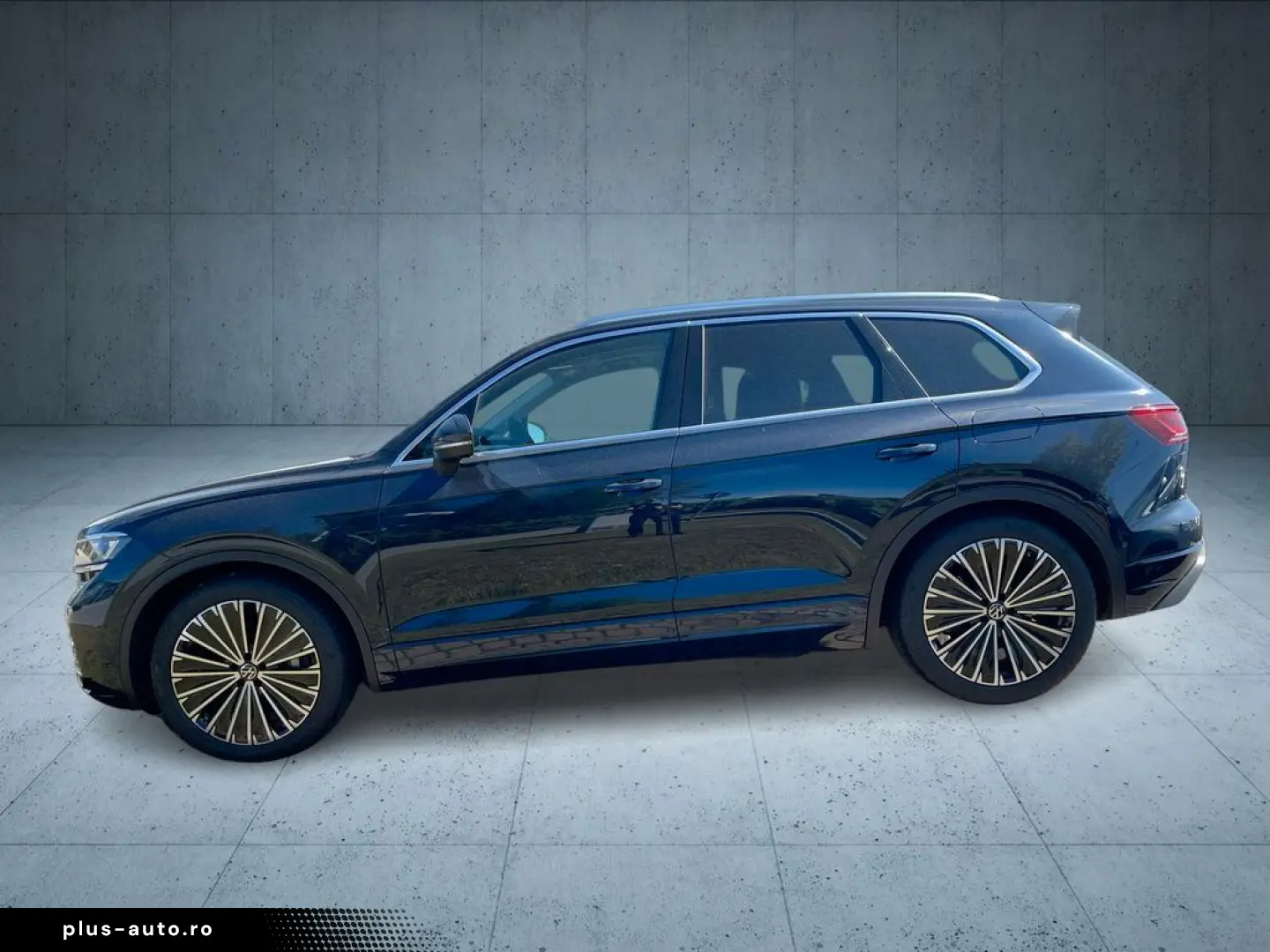VW Touareg Elegance 3.0 eHybrid 4M Autom Pano Leder