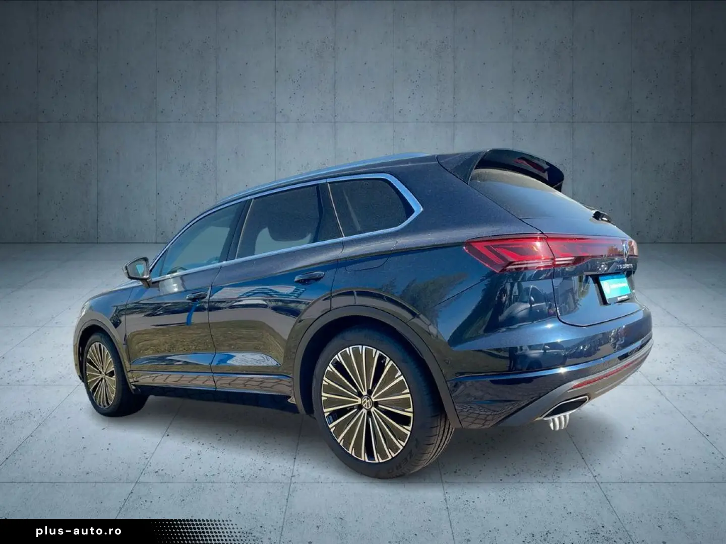 VW Touareg Elegance 3.0 eHybrid 4M Autom Pano Leder