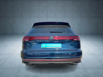 VW Touareg Elegance 3.0 eHybrid 4M Autom Pano Leder