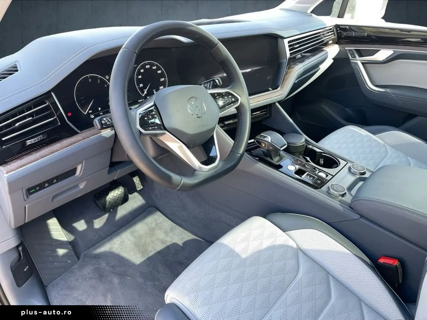 VW Touareg Elegance 3.0 eHybrid 4M Autom Pano Leder