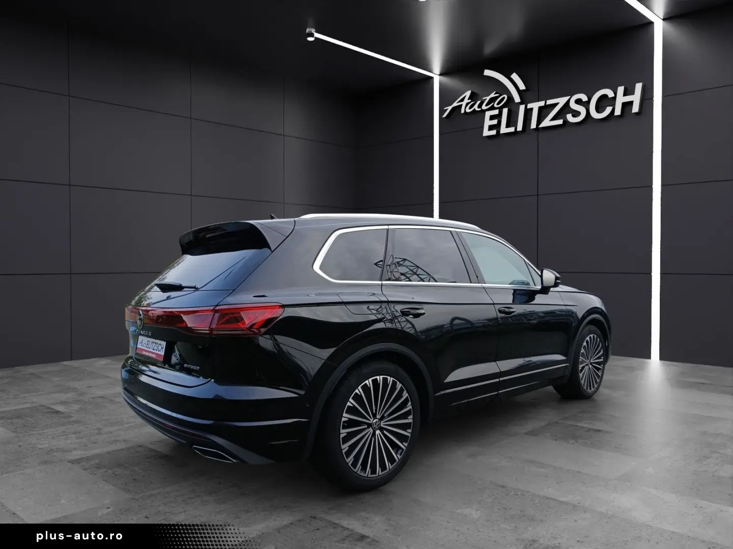 VW Touareg eHybrid Elegance Matrix Navi ACC AHK Pan