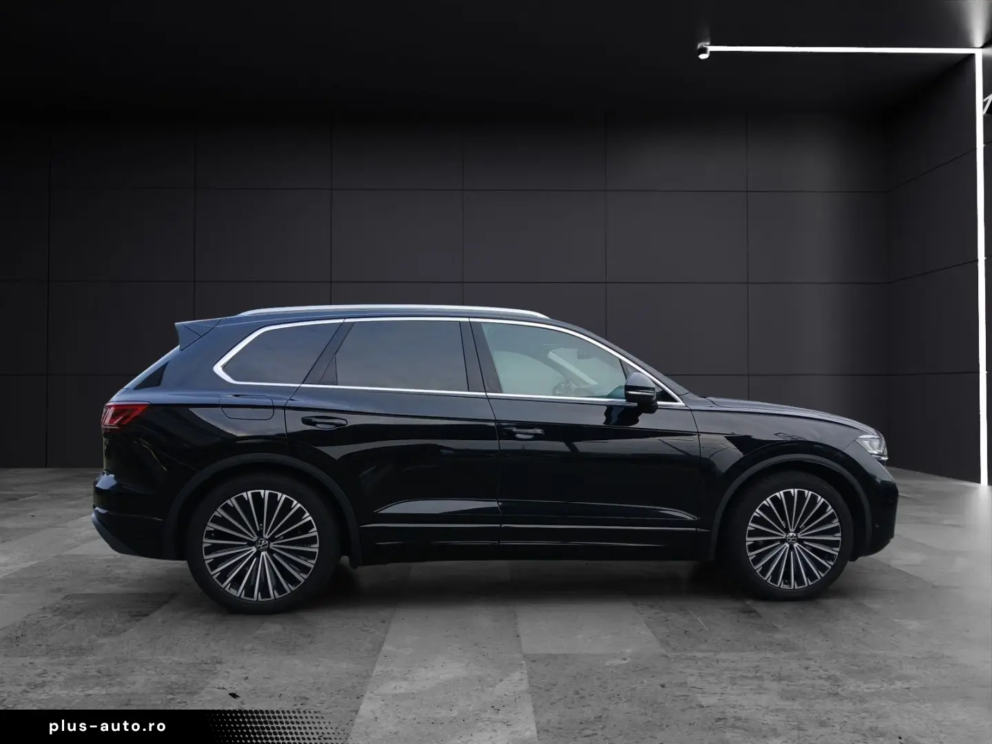 VW Touareg eHybrid Elegance Matrix Navi ACC AHK Pan