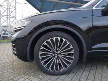 VW Touareg eHybrid Elegance Matrix Navi ACC AHK Pan