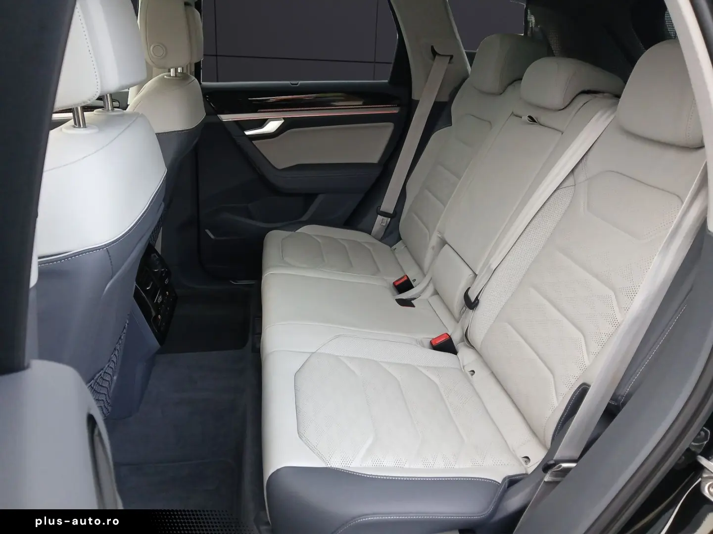 VW Touareg eHybrid Elegance Matrix Navi ACC AHK Pan