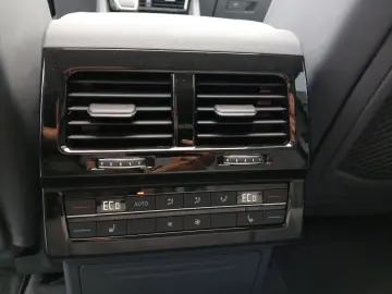 VW Touareg eHybrid Elegance Matrix Navi ACC AHK Pan