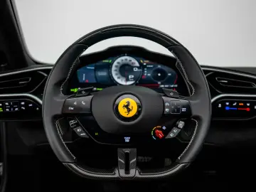 FERRARI 296 GTS - FERRARI HAMBURG