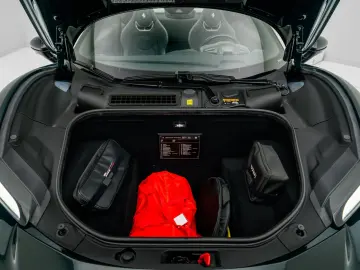 FERRARI 296 GTS - FERRARI HAMBURG