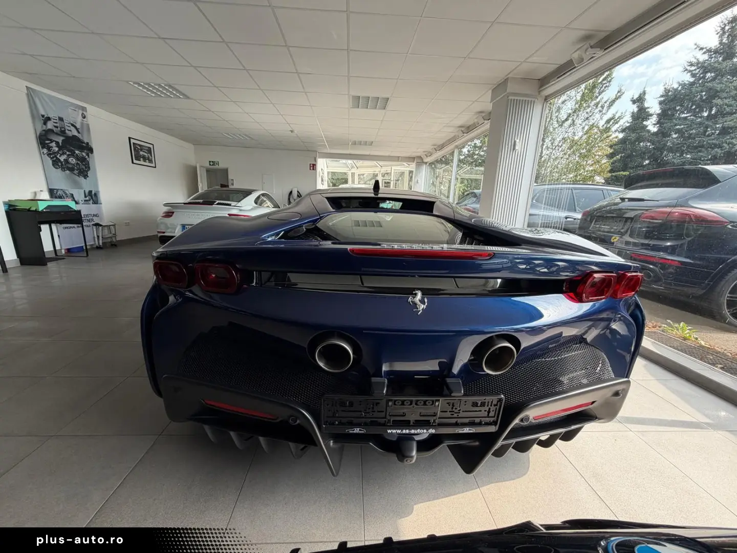 FERRARI SF90 Stradale Two-Tone Liftsystem JBL CarPlay