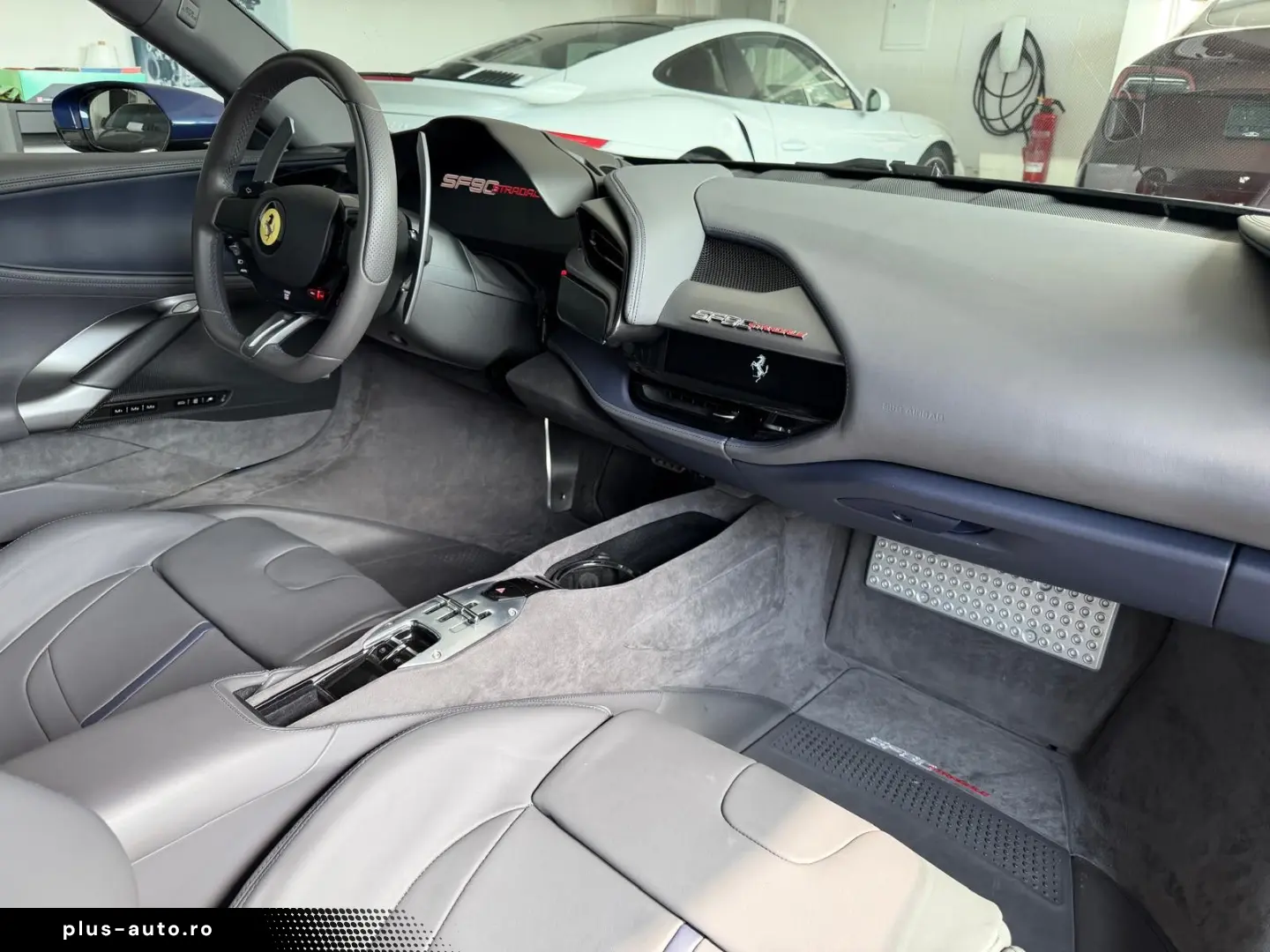 FERRARI SF90 Stradale Two-Tone Liftsystem JBL CarPlay