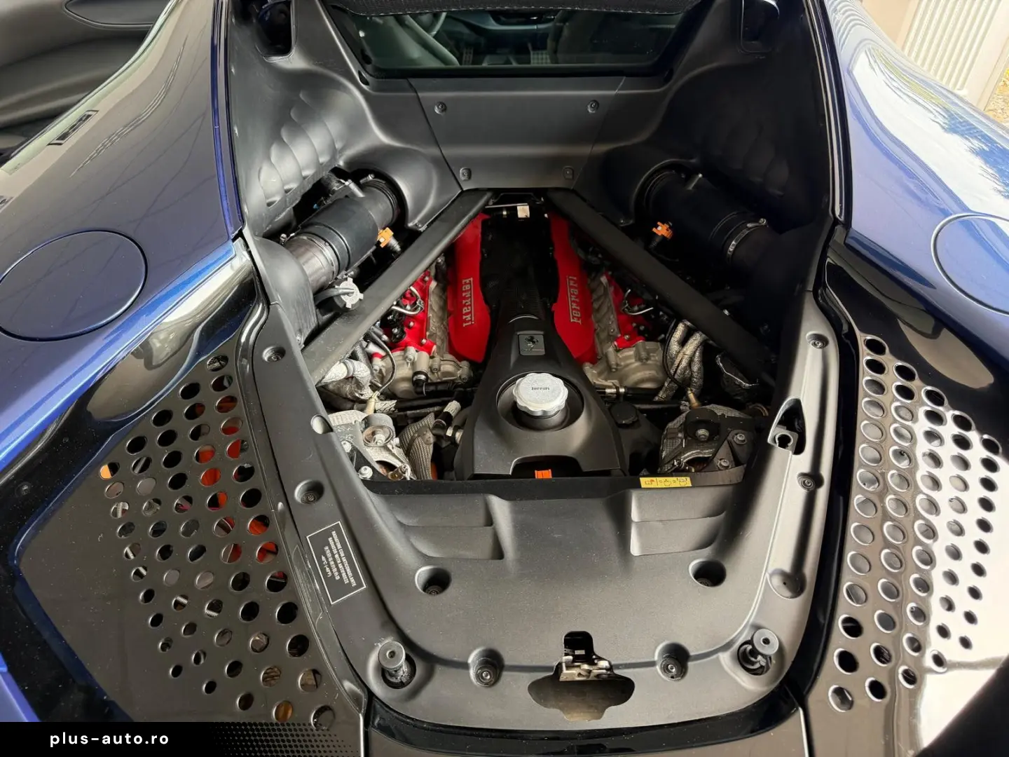 FERRARI SF90 Stradale Two-Tone Liftsystem JBL CarPlay