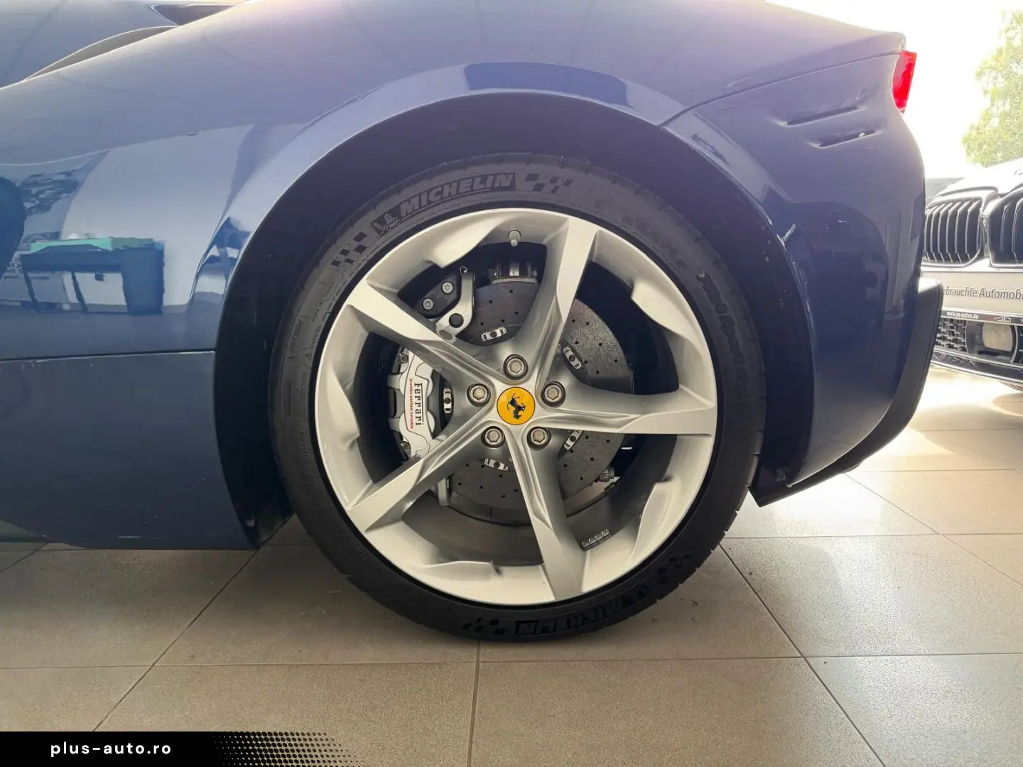 FERRARI SF90 Stradale Two-Tone Liftsystem JBL CarPlay