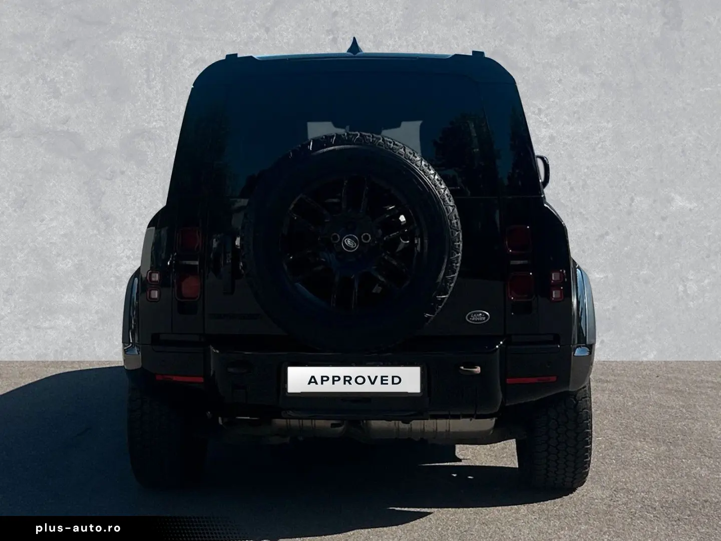LAND ROVER Defender 110 3.0 D250 X-Dynamic HSE AHK