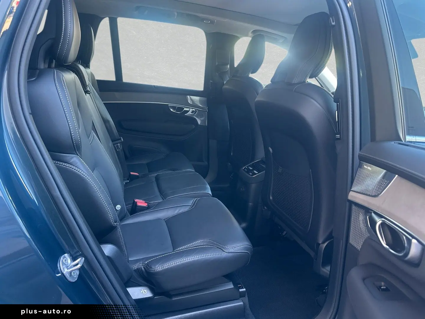VOLVO XC90 T8 AWD Ultra Bright 7-Sitzer ACC BLIS HUD