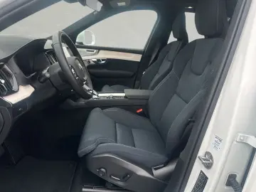 VOLVO XC90 B5 AWD Mild-Hybrid Ultra Bright 7-Sitzer SD