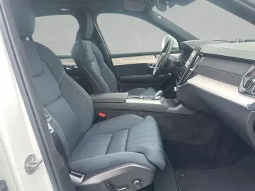 VOLVO XC90 B5 AWD Mild-Hybrid Ultra Bright 7-Sitzer SD